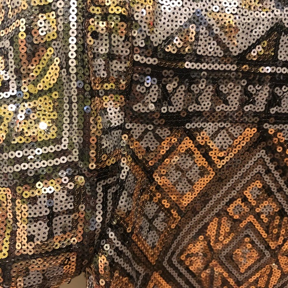 Black gold sequin top - Picture 3 of 4